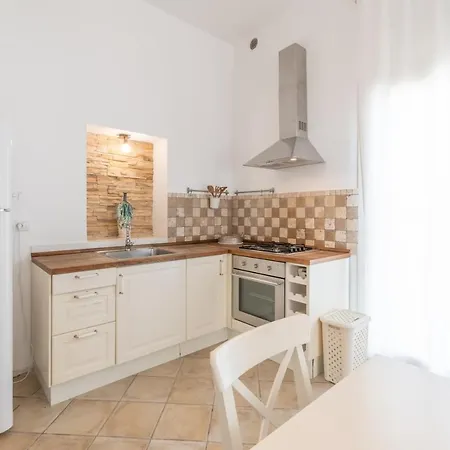 Puntuso Casa Vacanze Матино