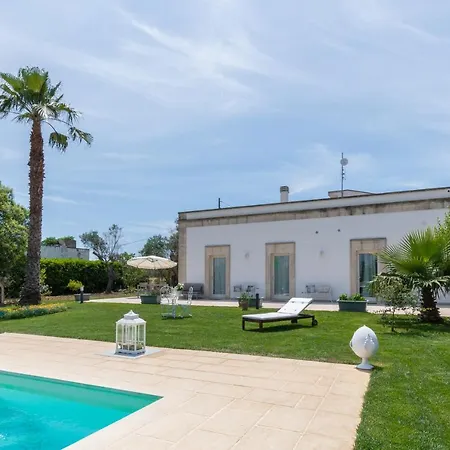 Puntuso Casa Vacanze Летний дом *