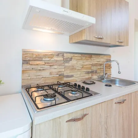 Puntuso Casa Vacanze Летний дом *