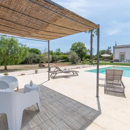 Puntuso Casa Vacanze Матино