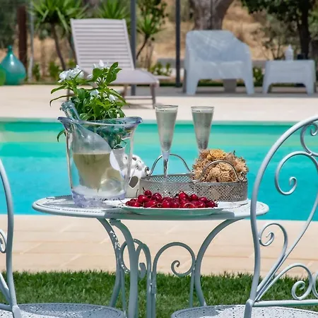 Puntuso Vacanze Kır Evi *